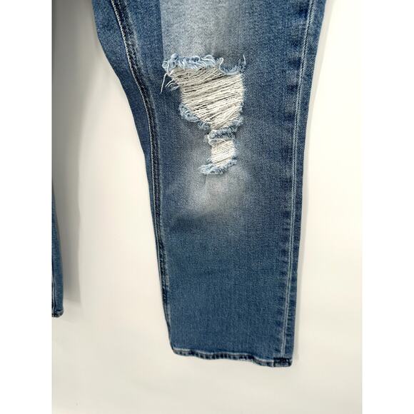 J. Crew 9" demi-boot crop jean in Christy wash // 28 - Picture 3 of 9